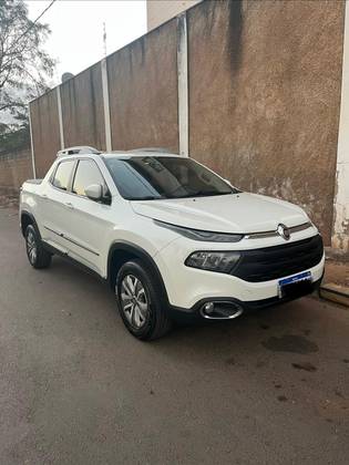 FIAT TORO 1.8 16V EVO FLEX FREEDOM AT6 FIAT TORO 1.8 16V EVO FLEX FREEDOM AT6